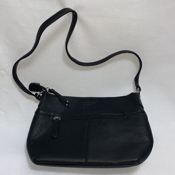Stone Mountain Accessories Handbags - Stone Mountain -black purse bag